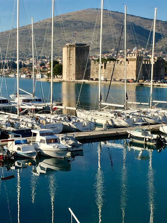 Apartments Feral Trogir Luaran gambar