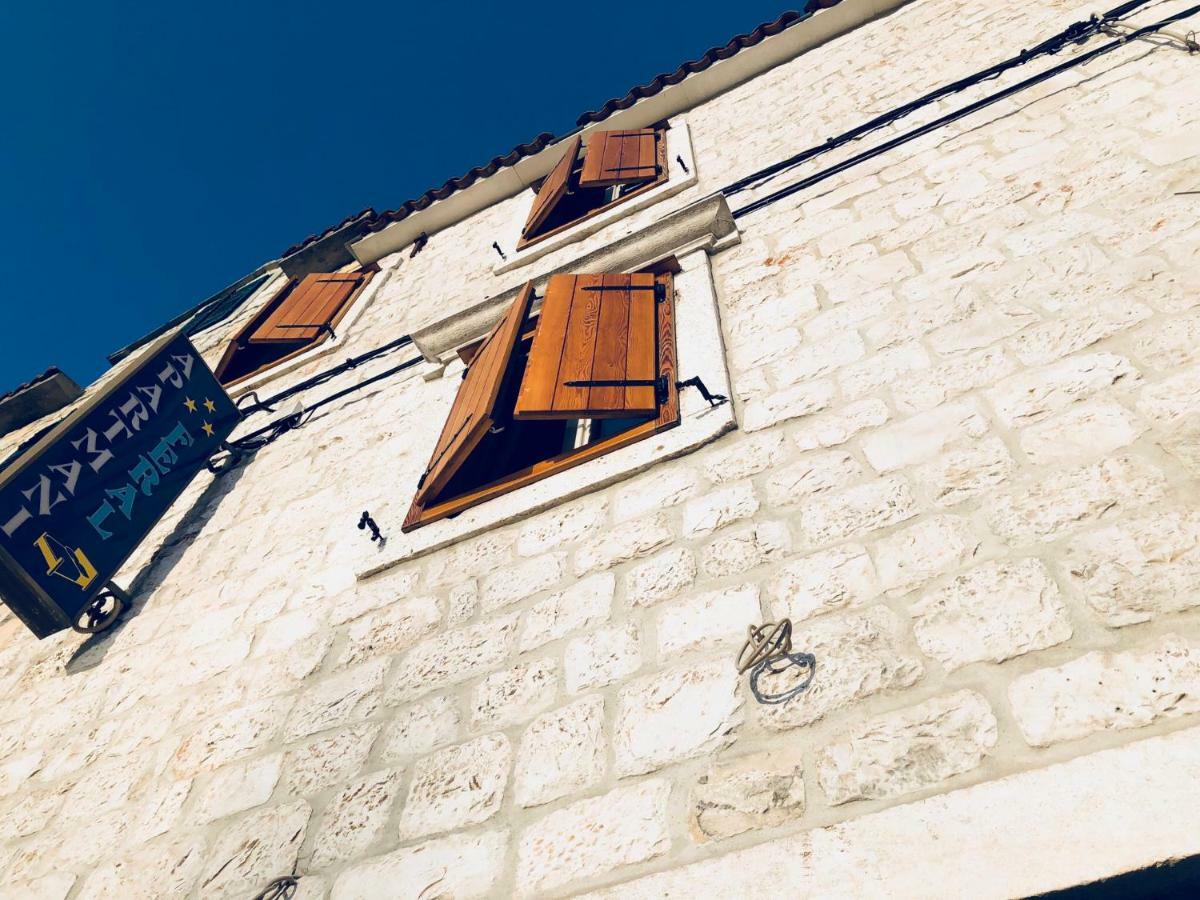 Apartments Feral Trogir Luaran gambar