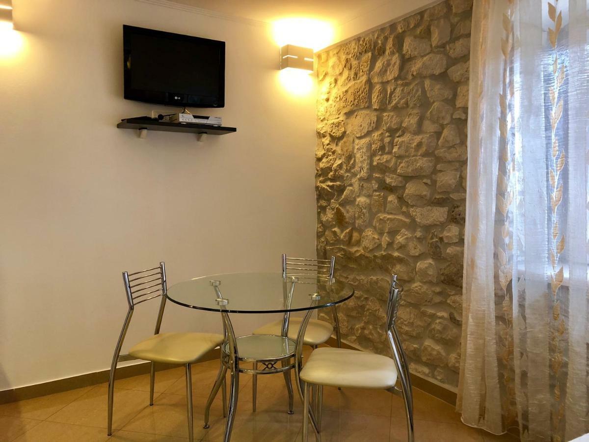 Apartments Feral Trogir Luaran gambar